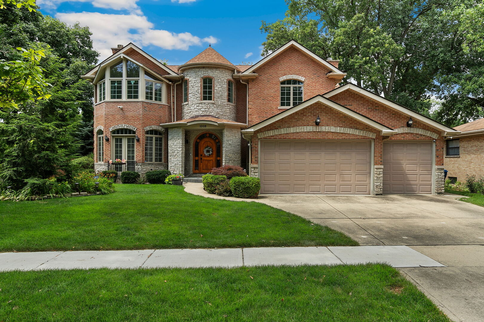 1008 Meadow Road