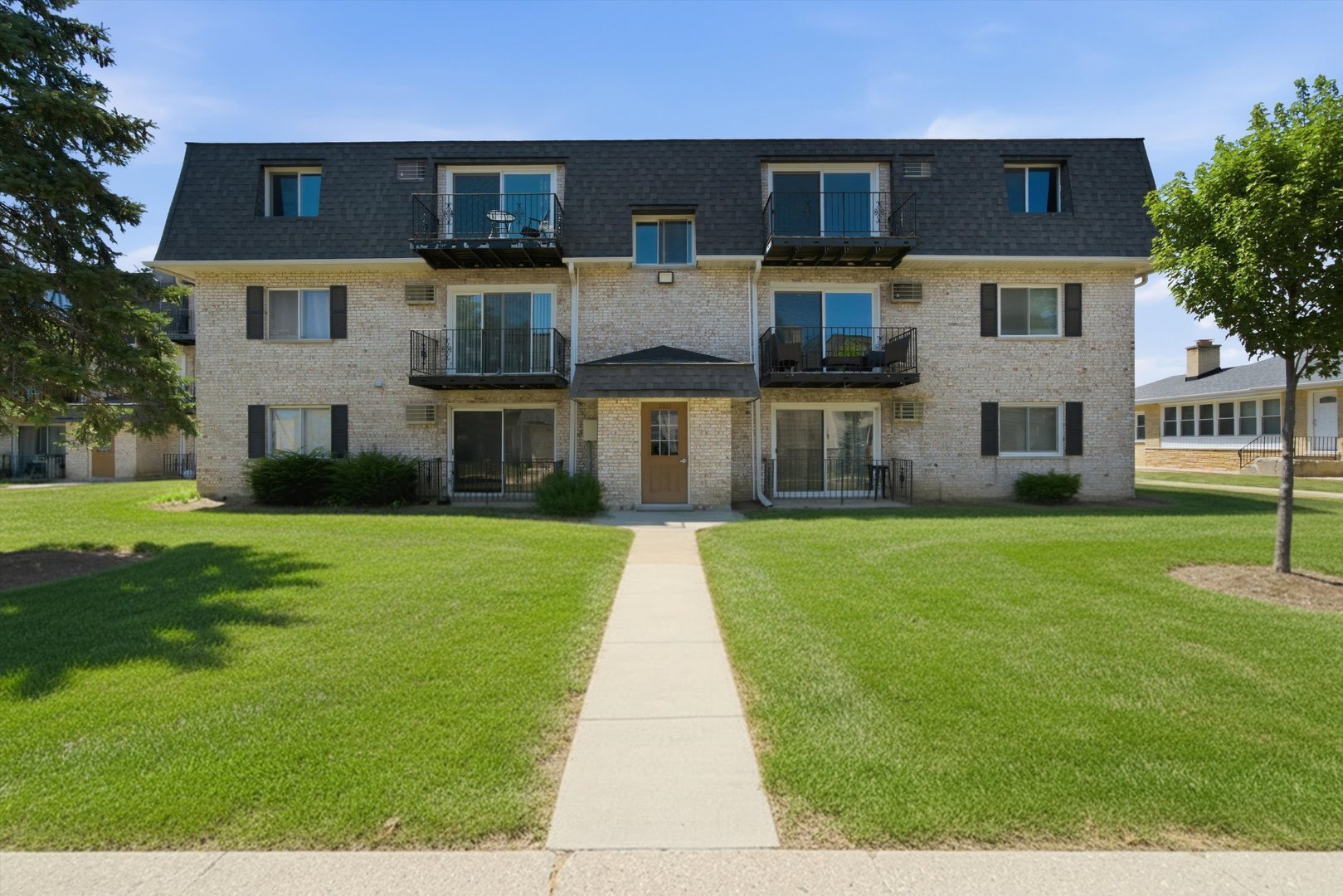 1311 N Baldwin Court