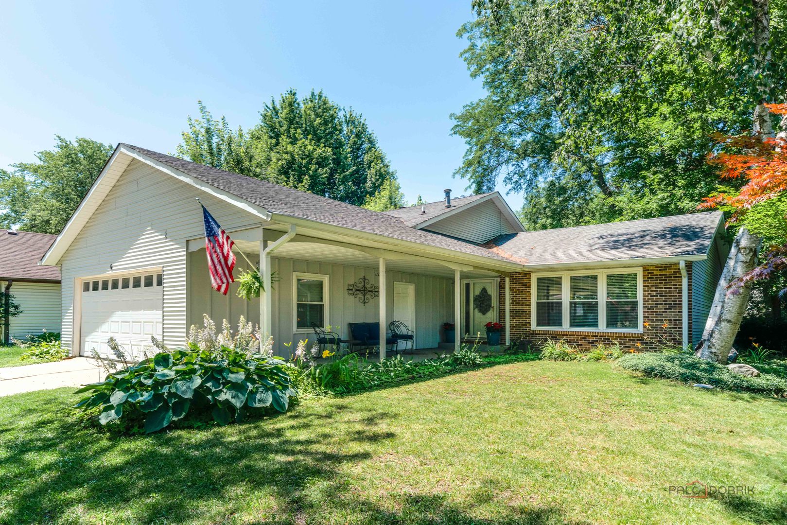 6 S DEERPATH Drive