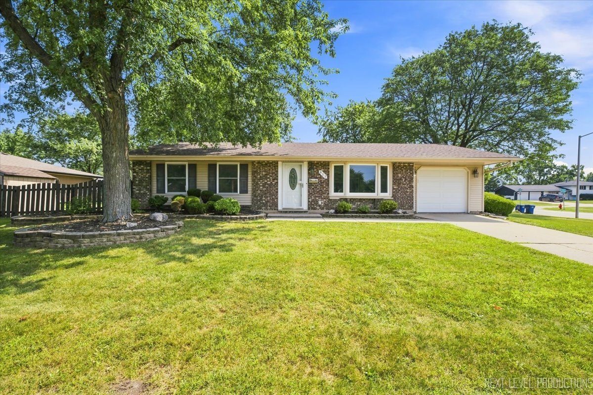 817 Stamford Court