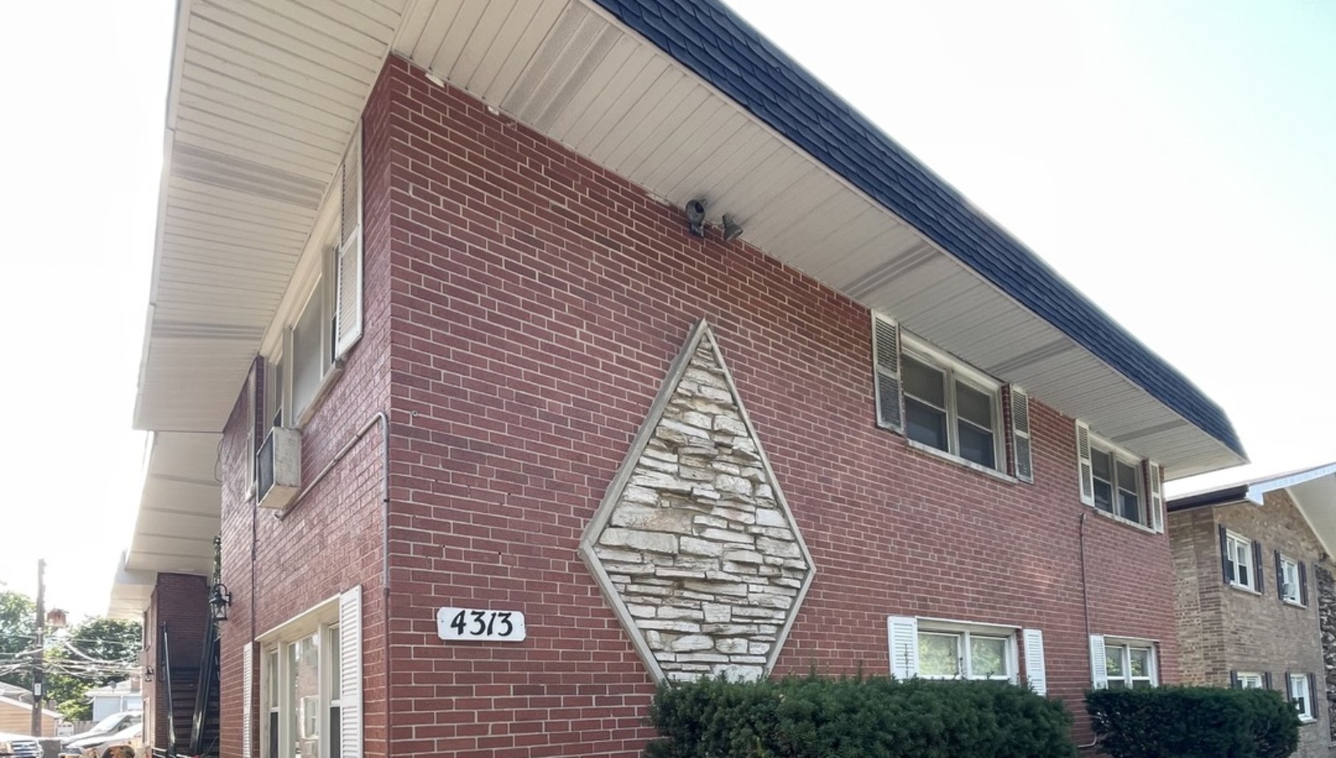 4313 S Harlem Avenue