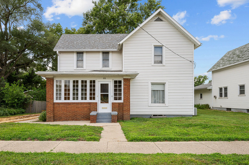 819 N Elm Street