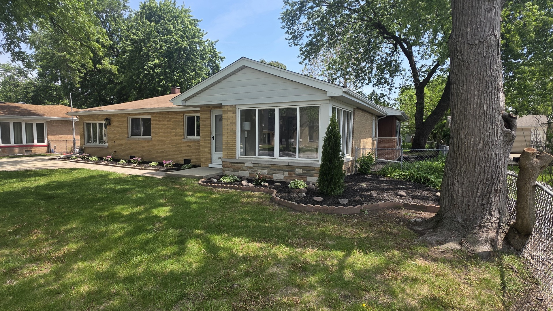 8867 Mobile Avenue