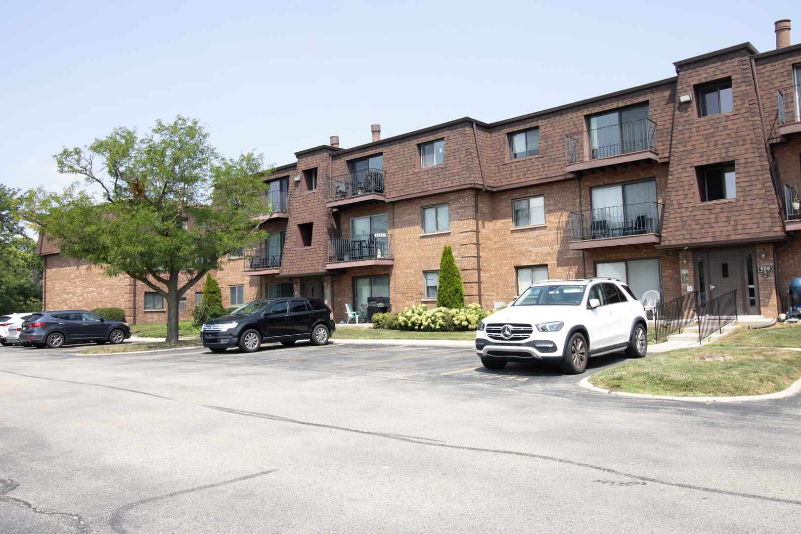 608 Cobblestone Circle