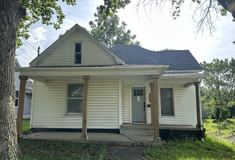 706 N Victor Street