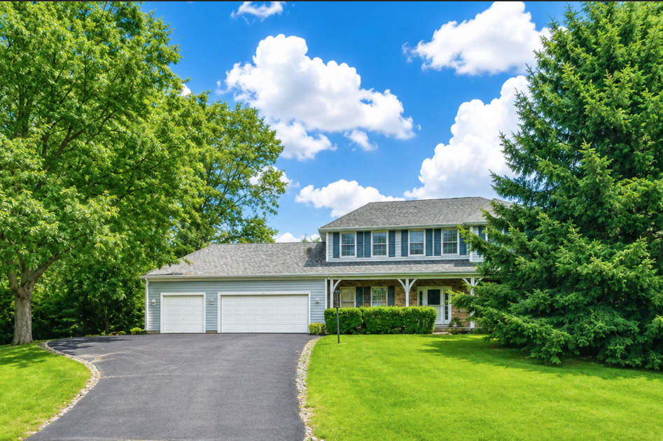 2120 Kenton Lane