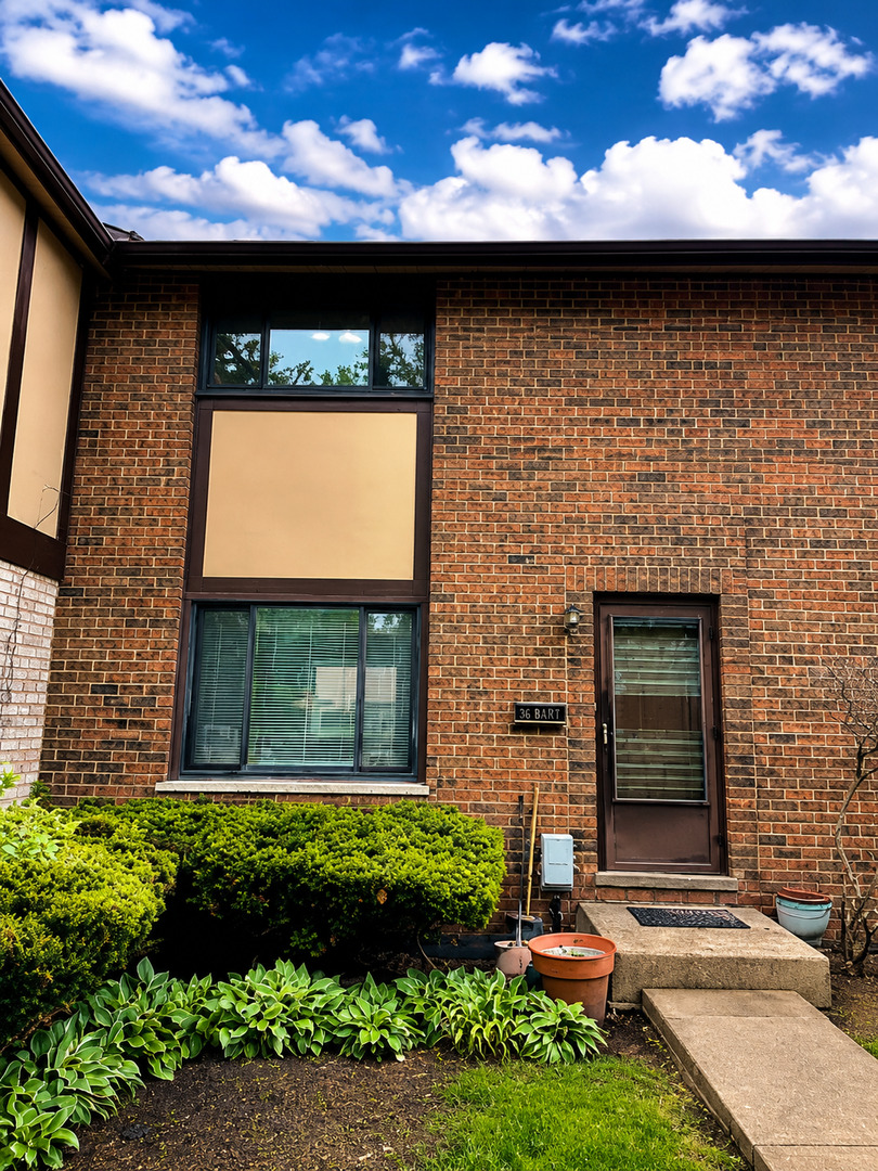 18w158 16th Street