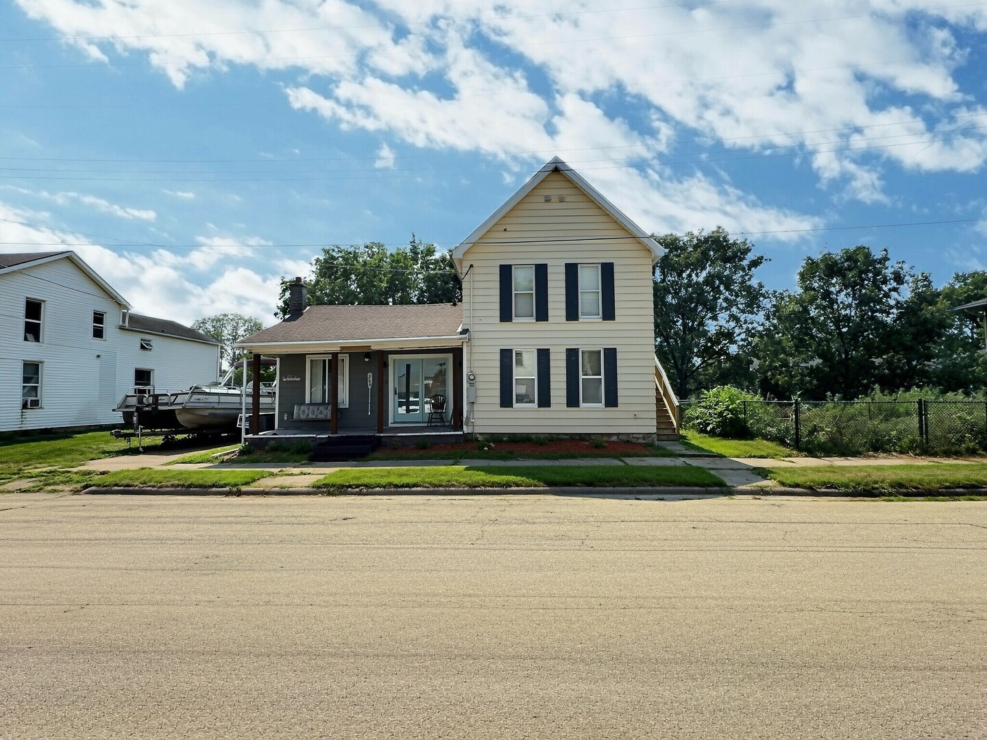706 Pearl Street