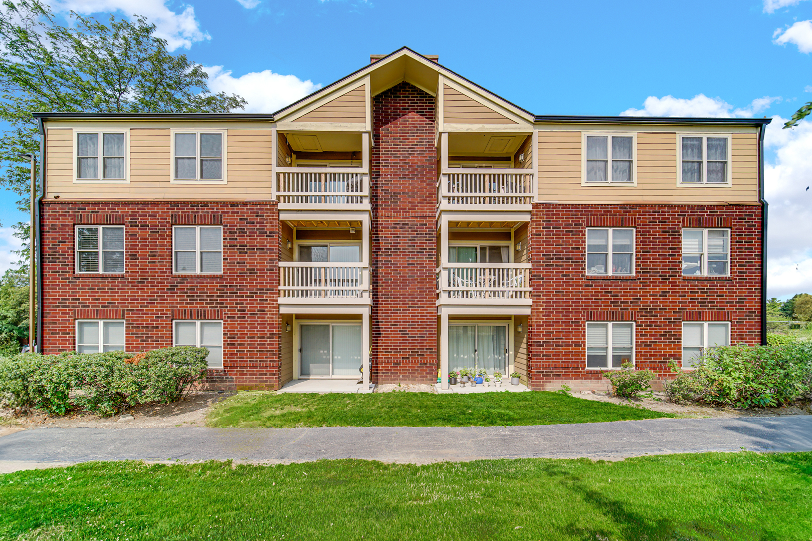 213 GLENGARRY