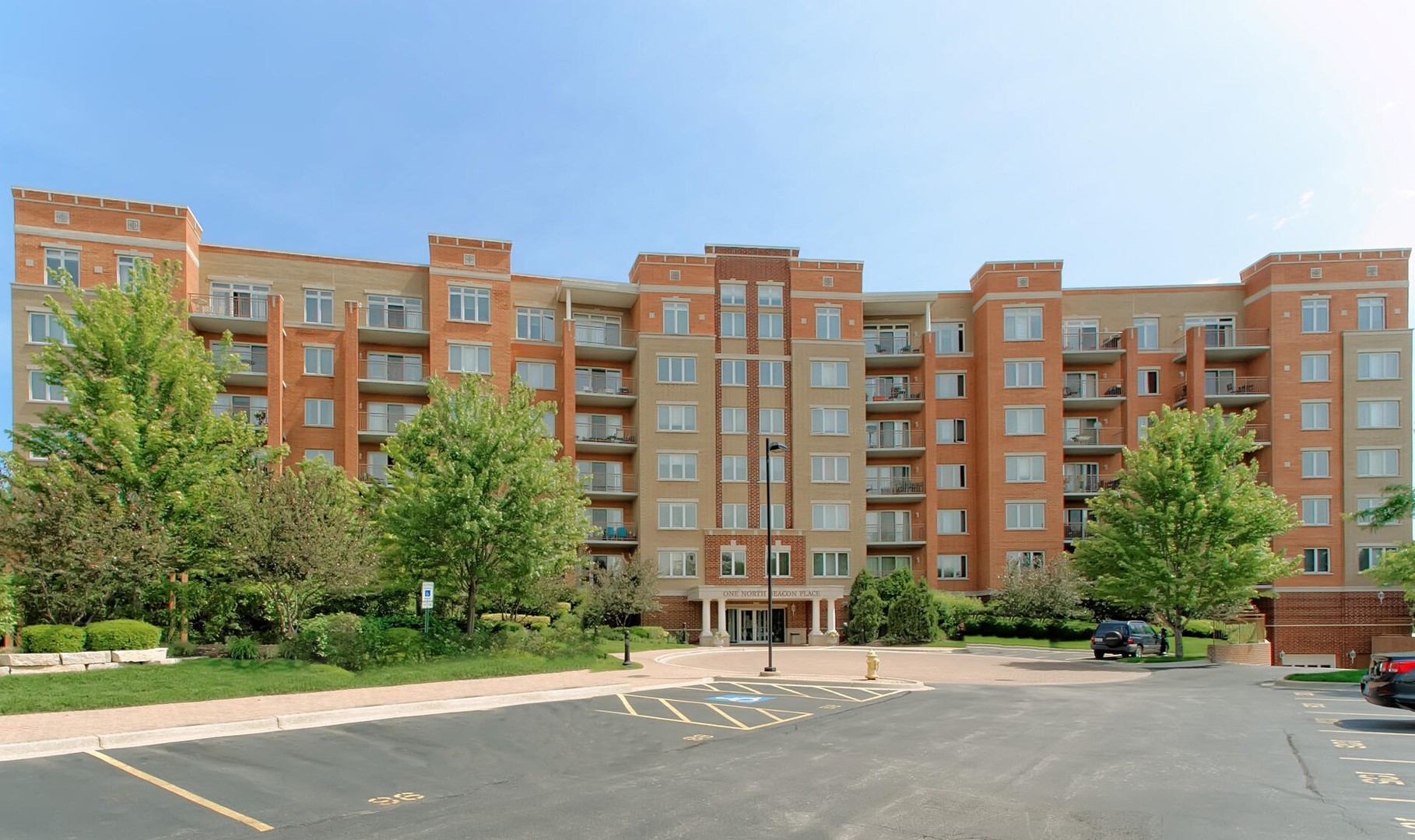 1 N Beacon Place