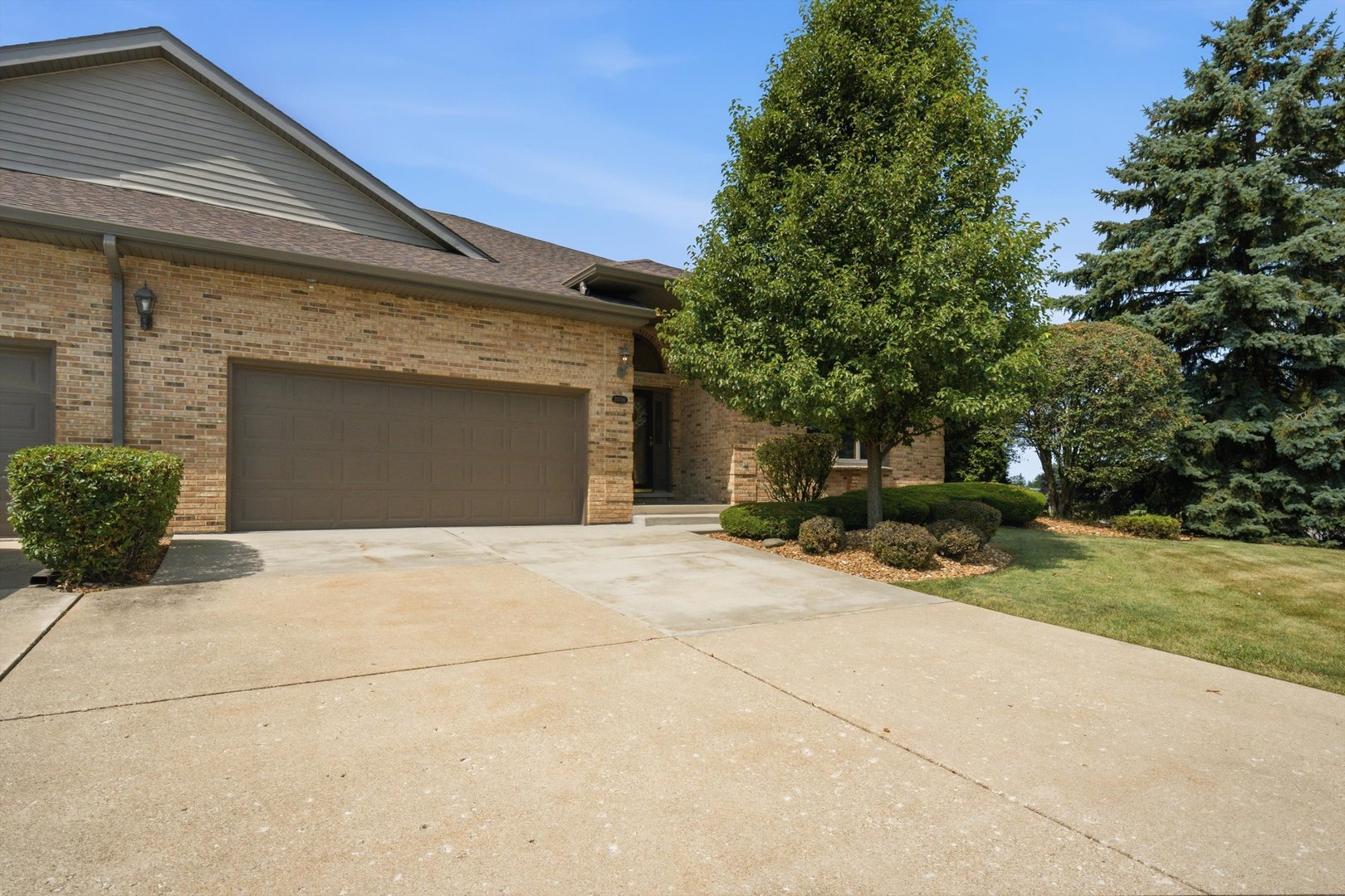 20700 Hunt Club Drive