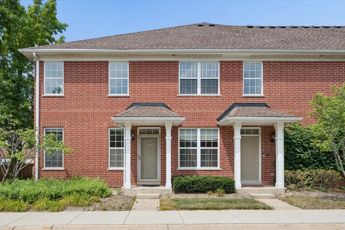 2351 Crystal Road