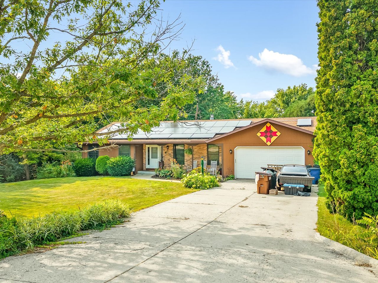 3222 N Silver Ridge Drive