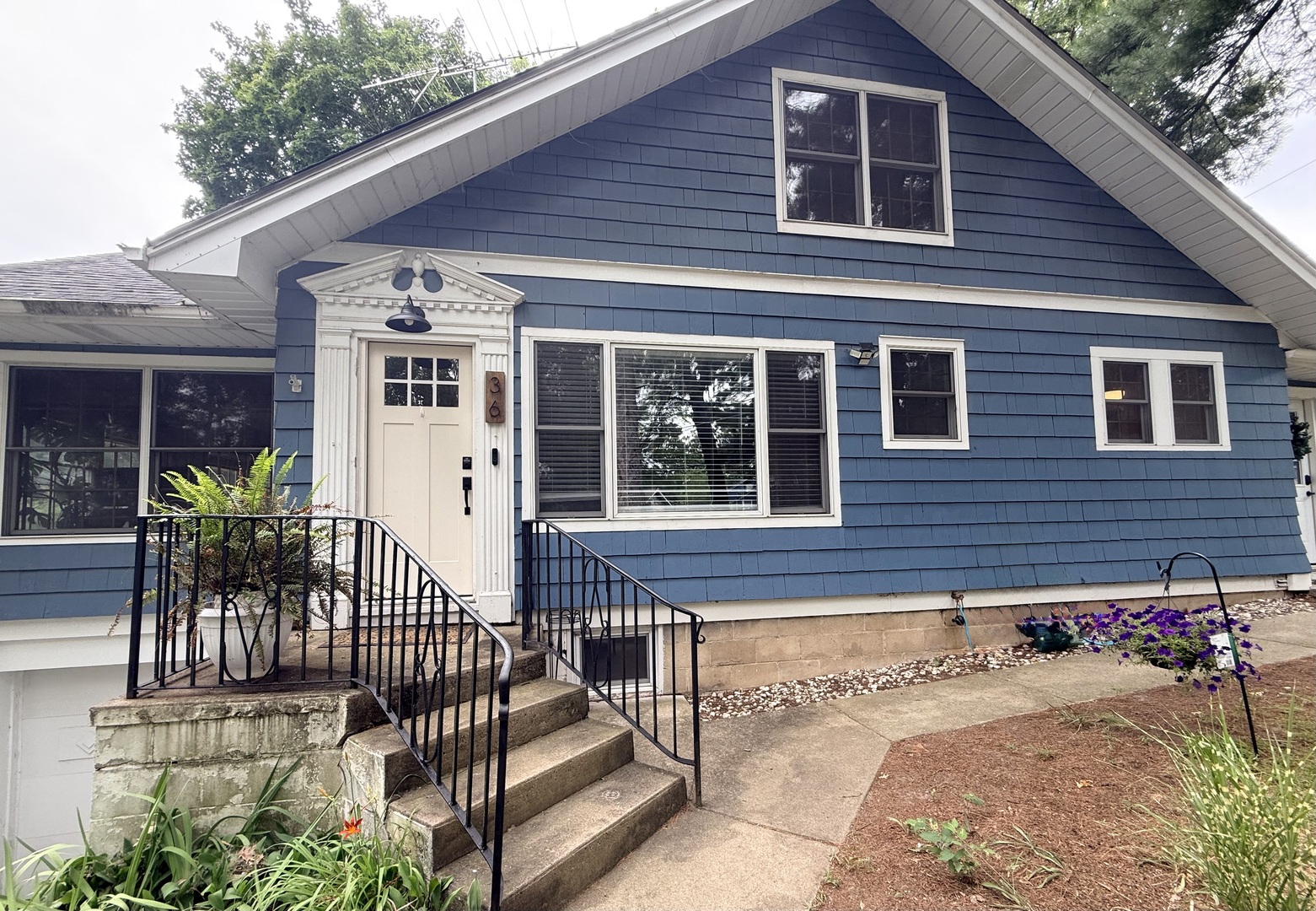 36 Medinah Avenue