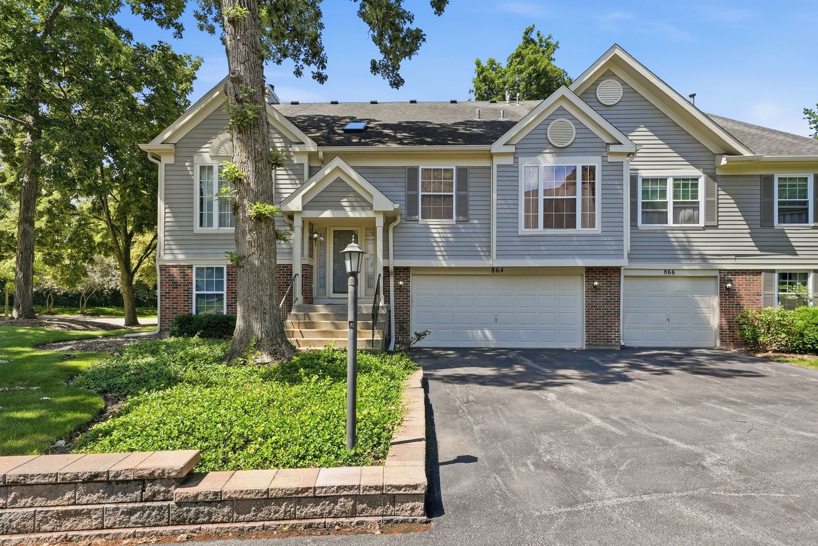 864 N Shady Oaks Drive