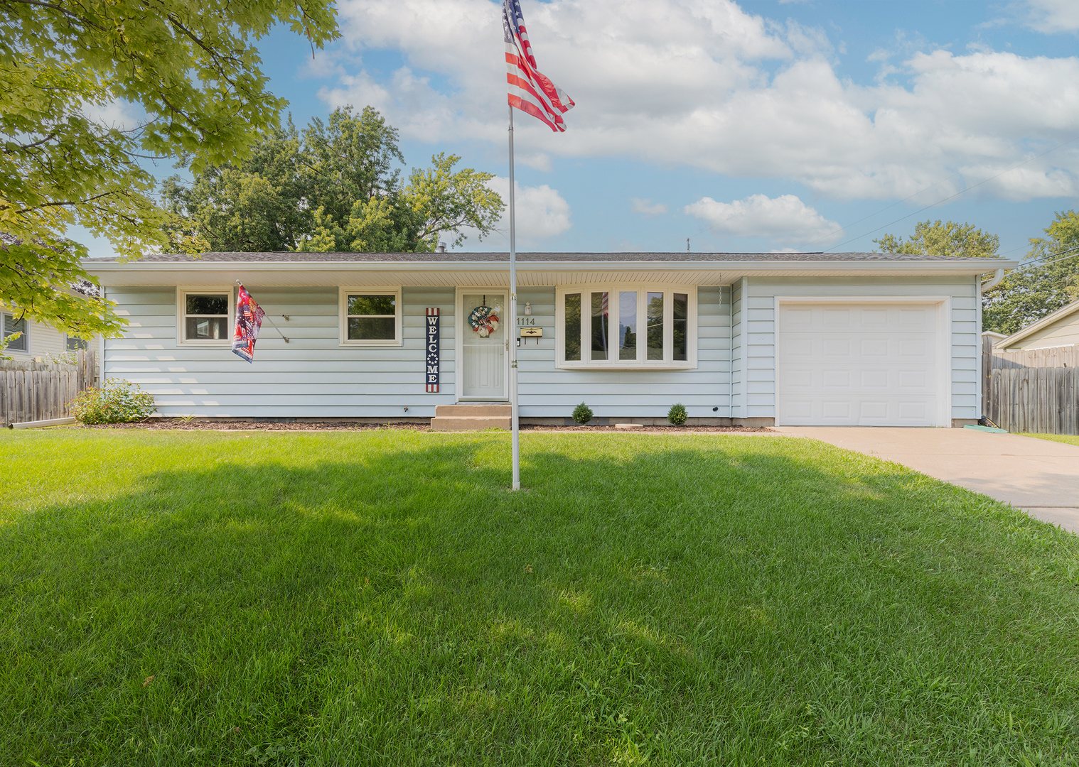 1114 Hillside Drive