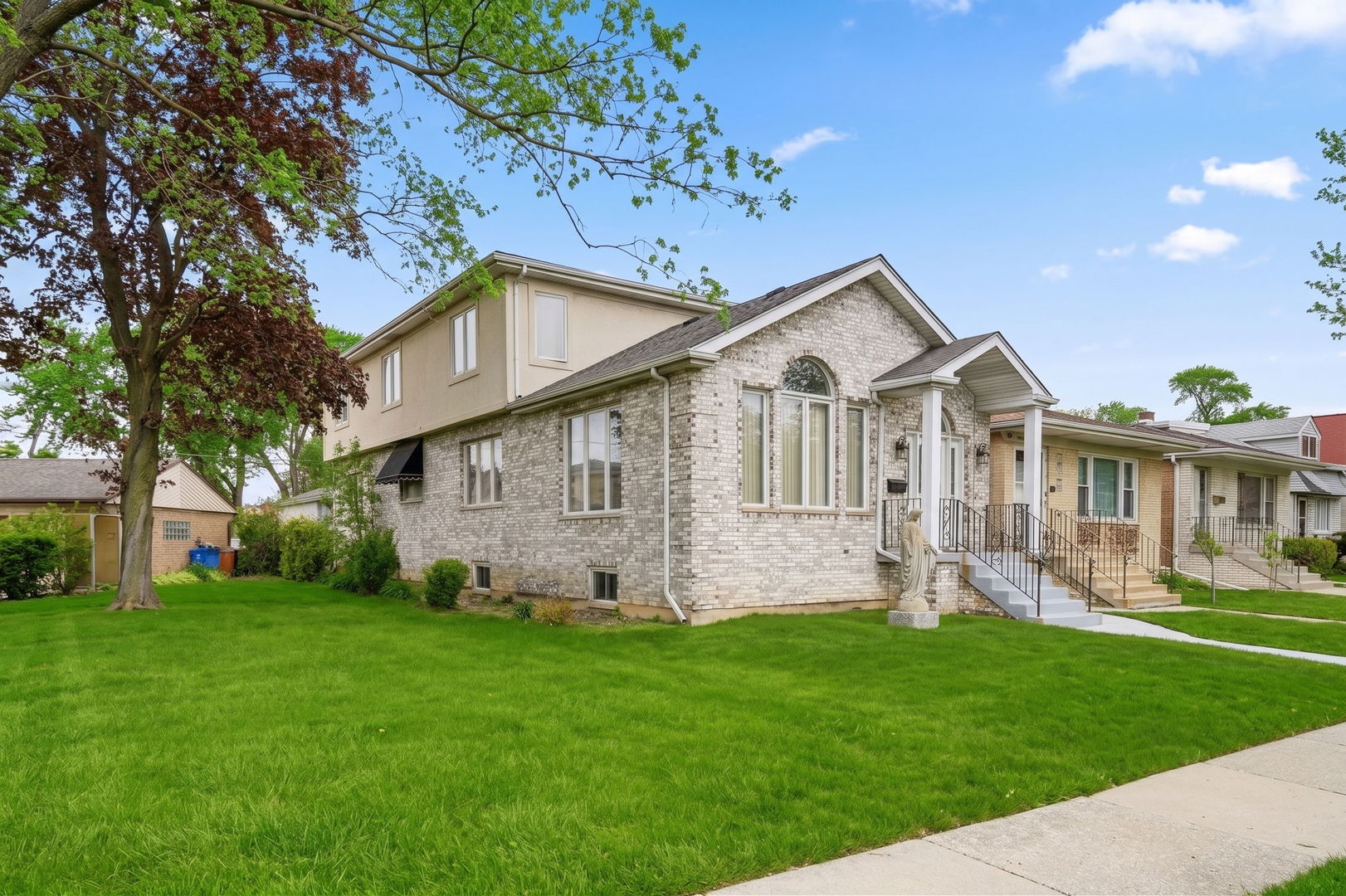 6916 W Forest Preserve Drive