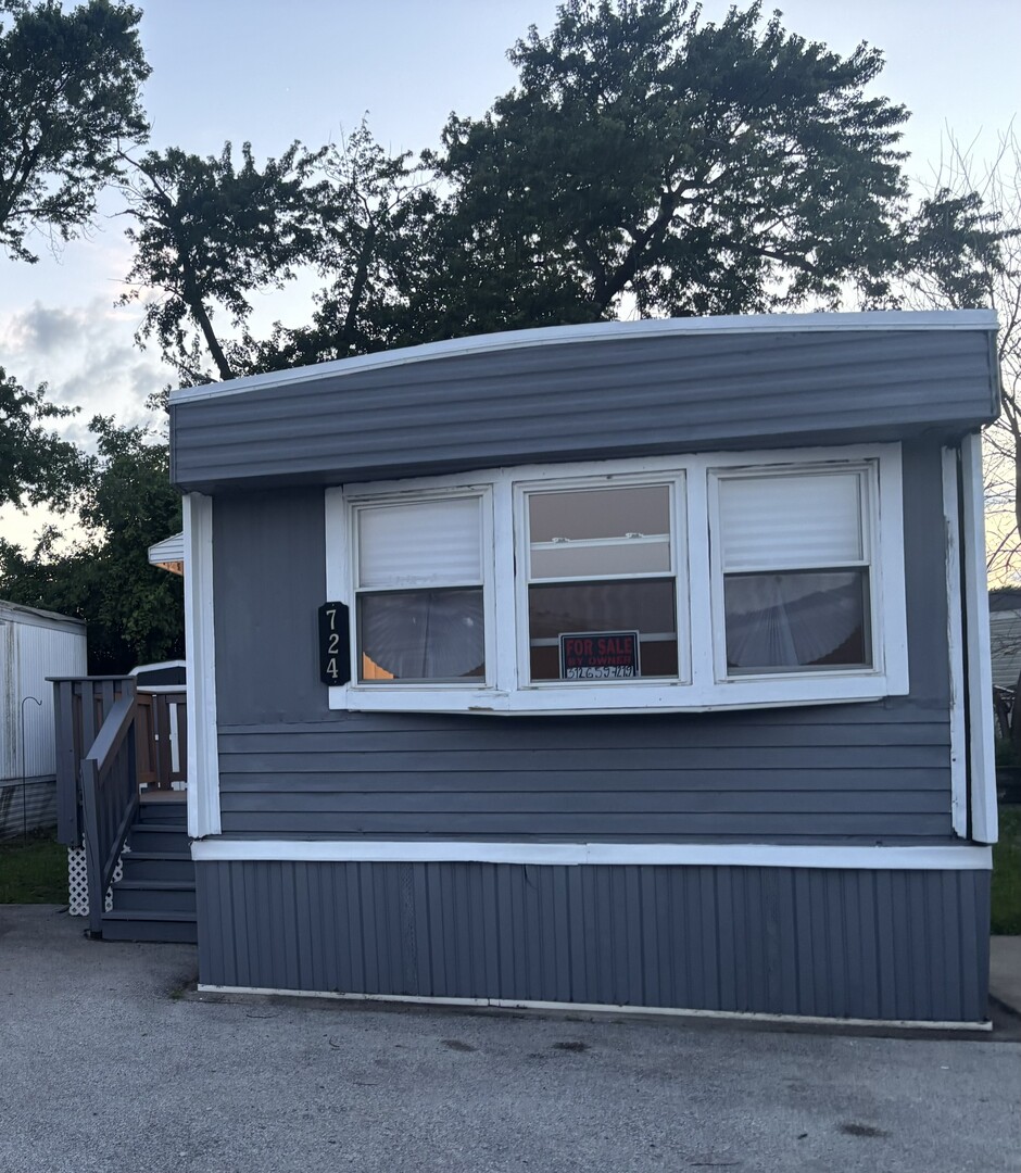 8800 Harlem Avenue