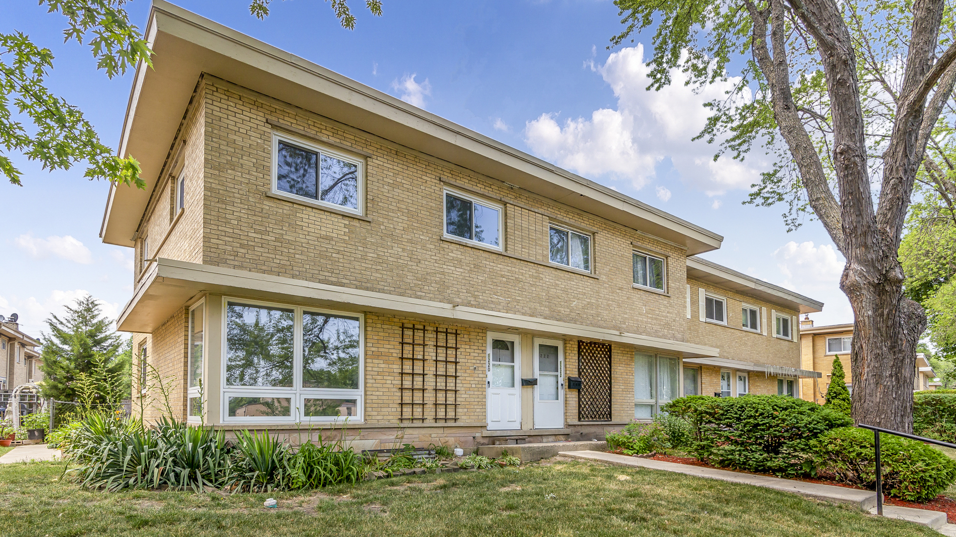 1220 N Wheeling Road