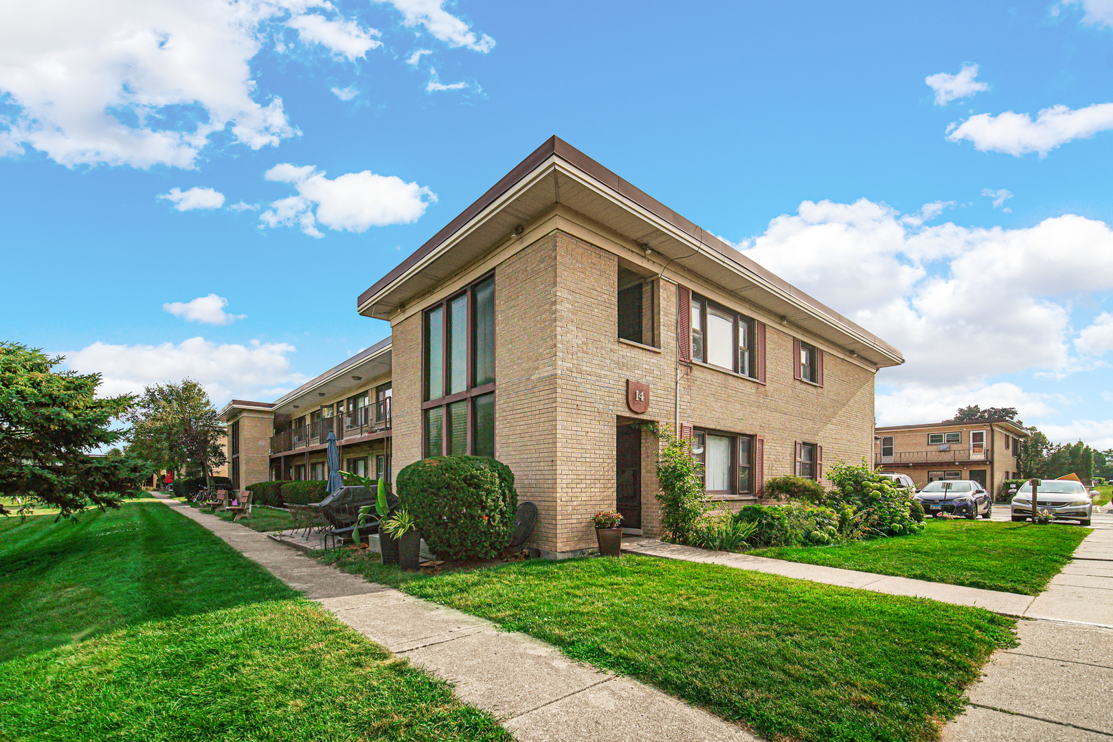 14 King Arthur Court