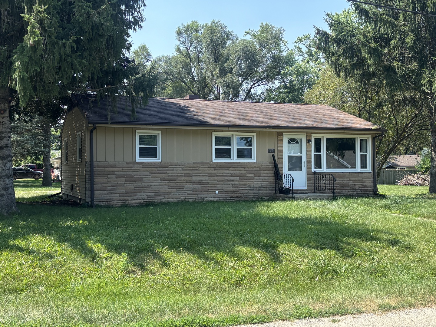 300 Hillcrest Avenue