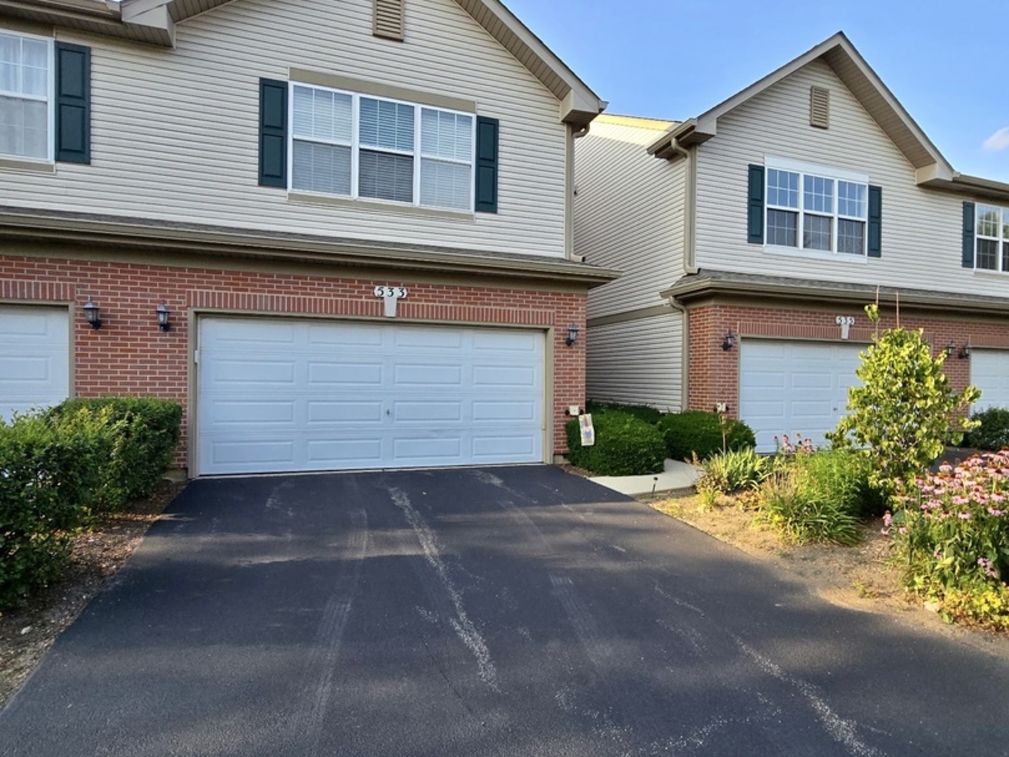 533 N Red Deer Road