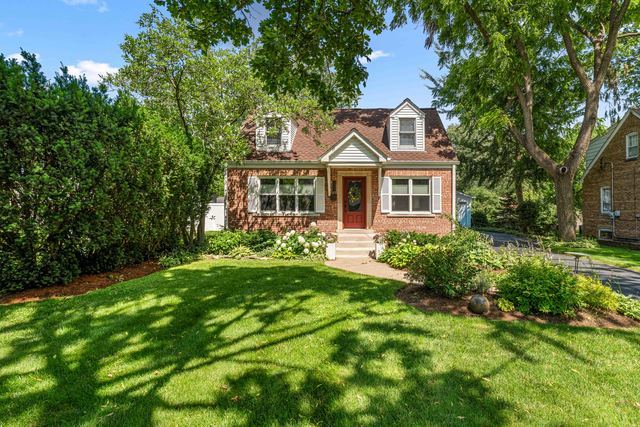 725 N County Line Road