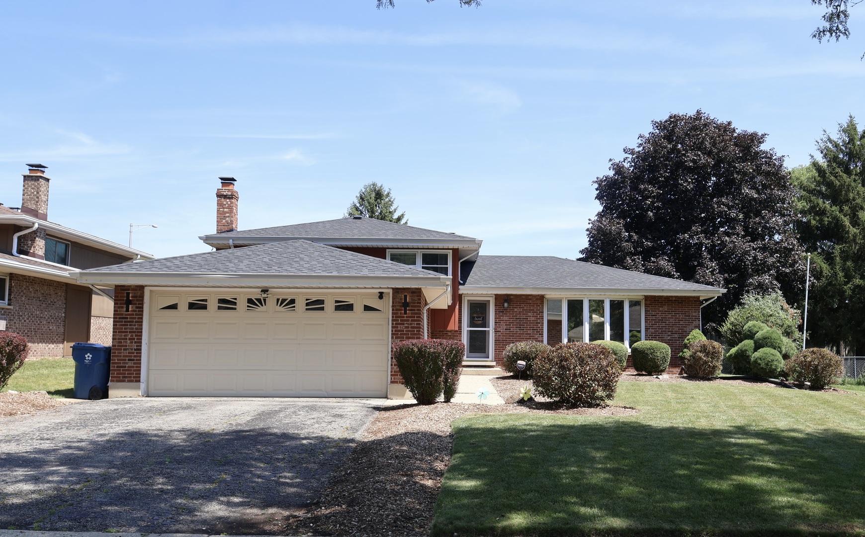 510 W Millns Court