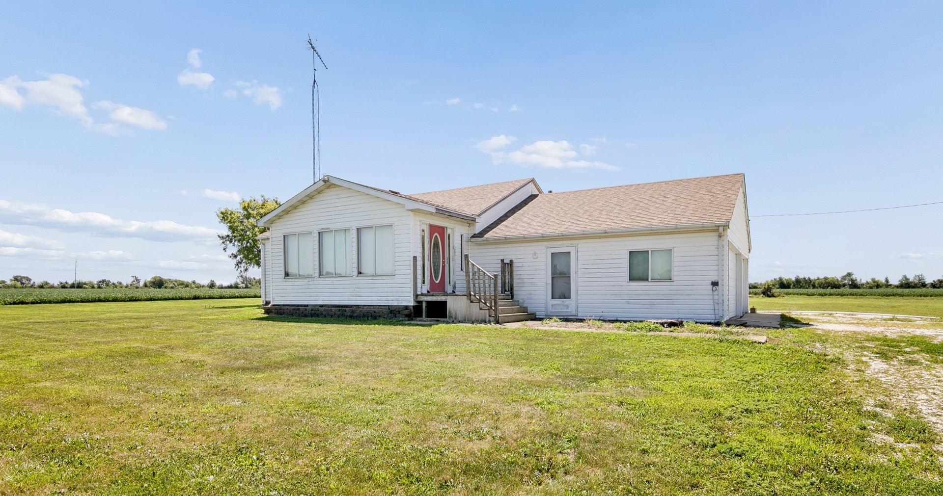 1067 E 3100 North Road