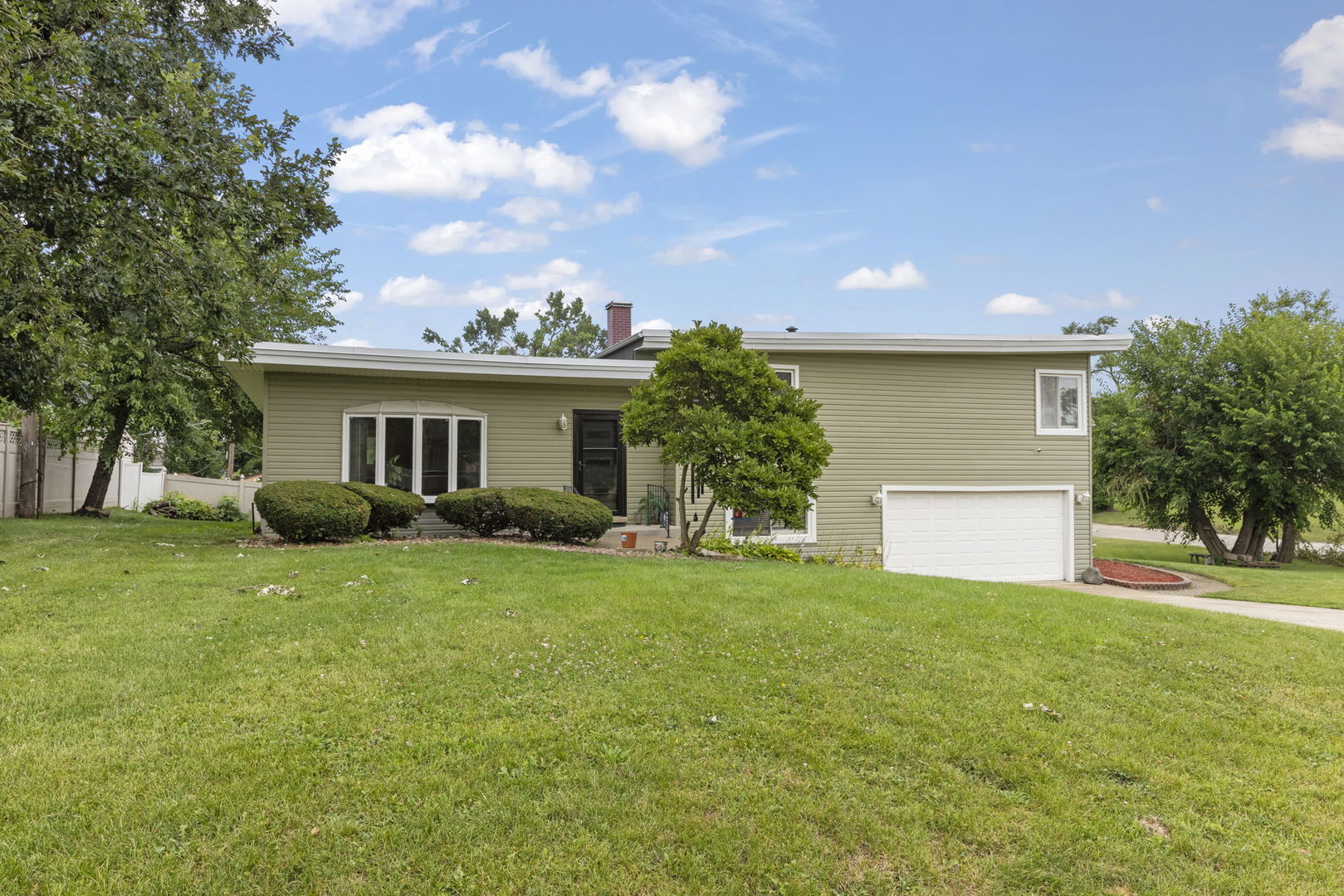 8230 W 85th Street
