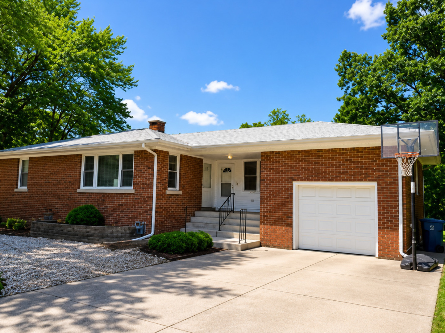 1304 THEODORE Street
