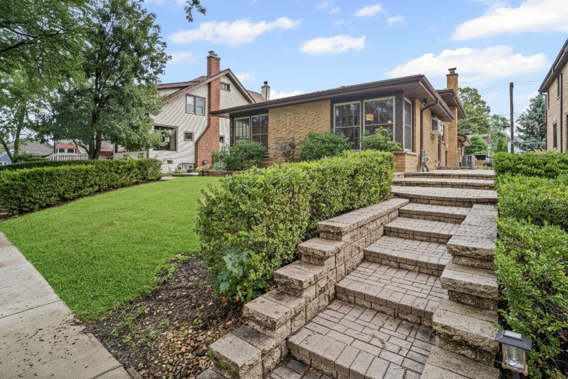 421 N Elm Street