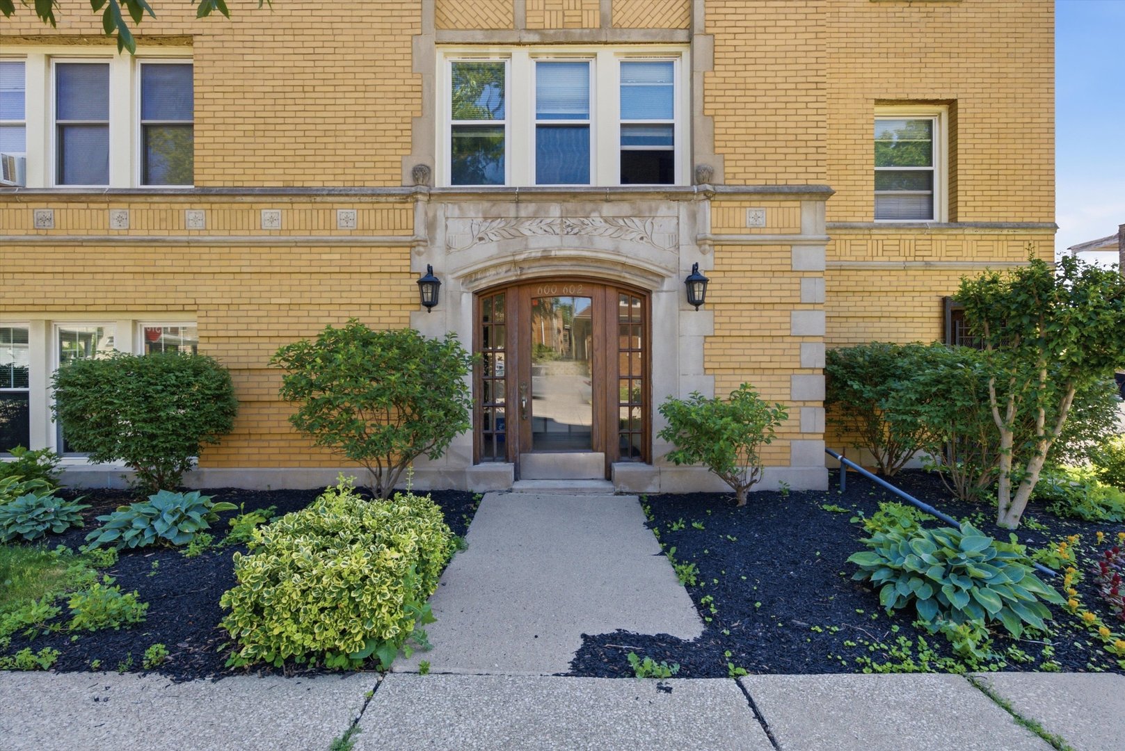 600 ELGIN Avenue
