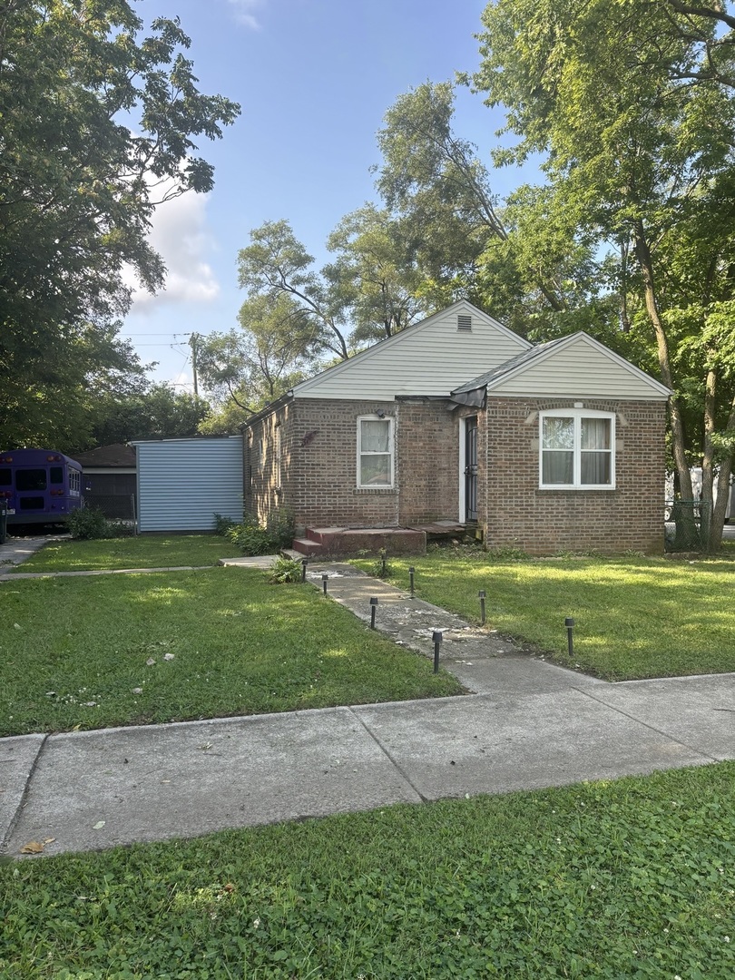 3743 W 135th Street