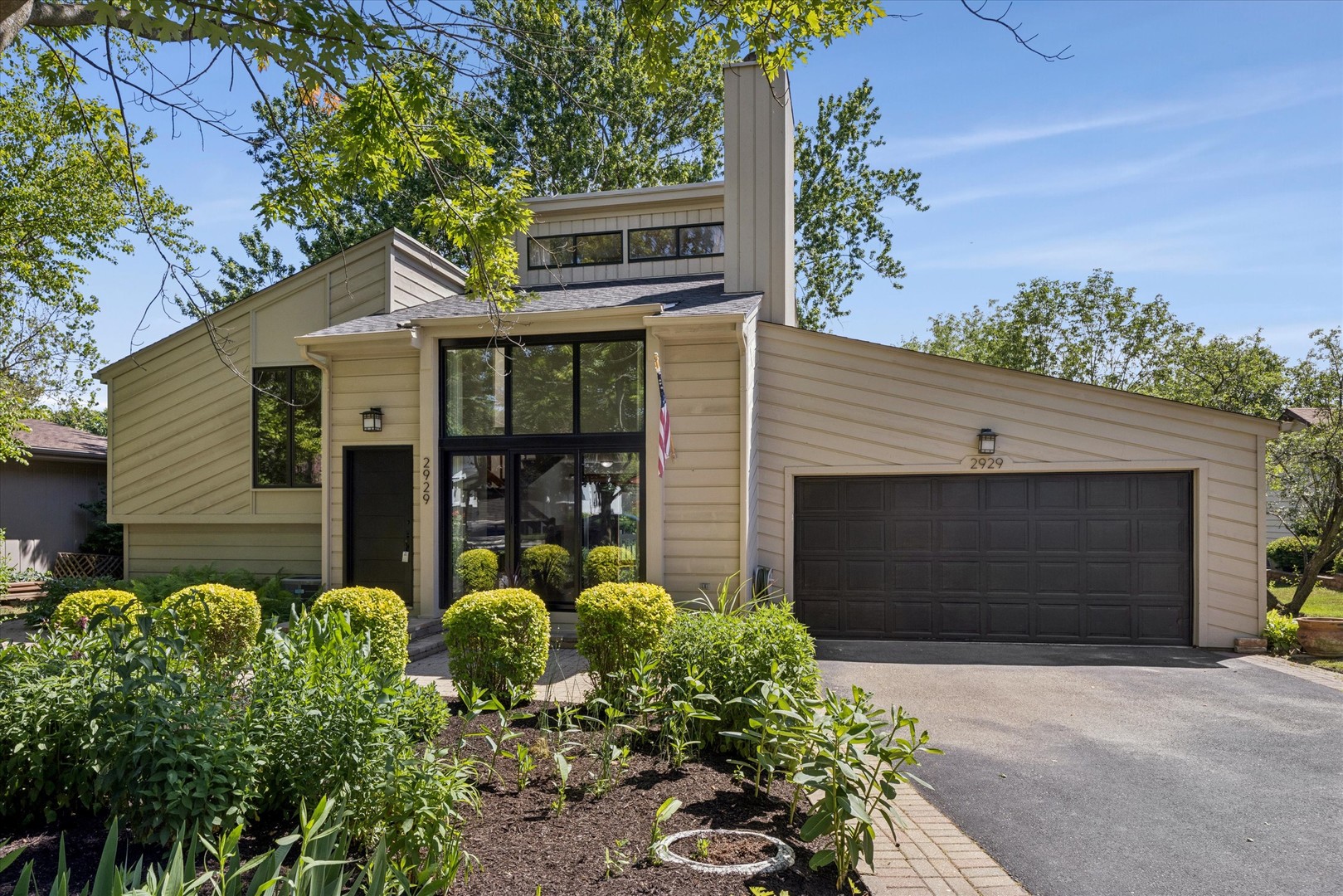 2929 NorthCreek Drive