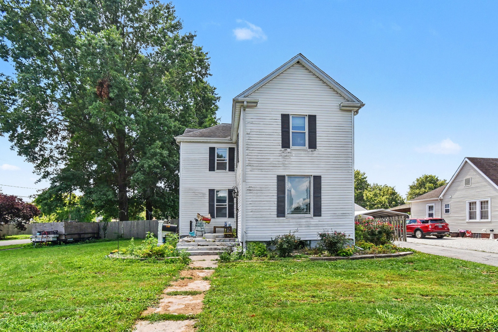 500 W 1 Street