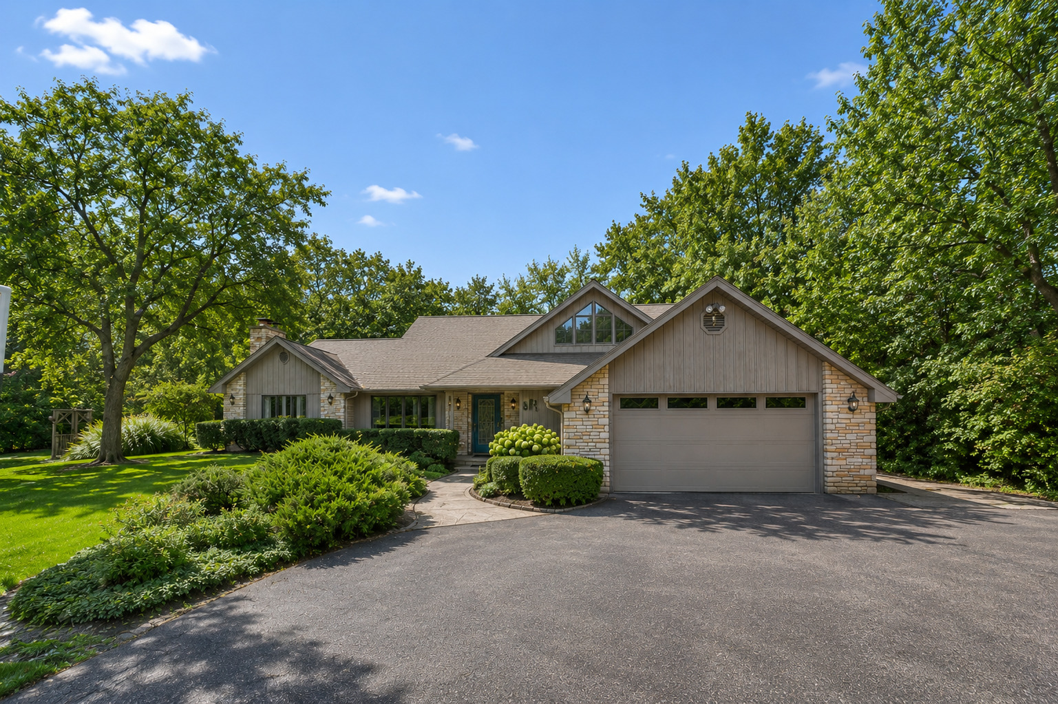 1543 N Saint Marys Road
