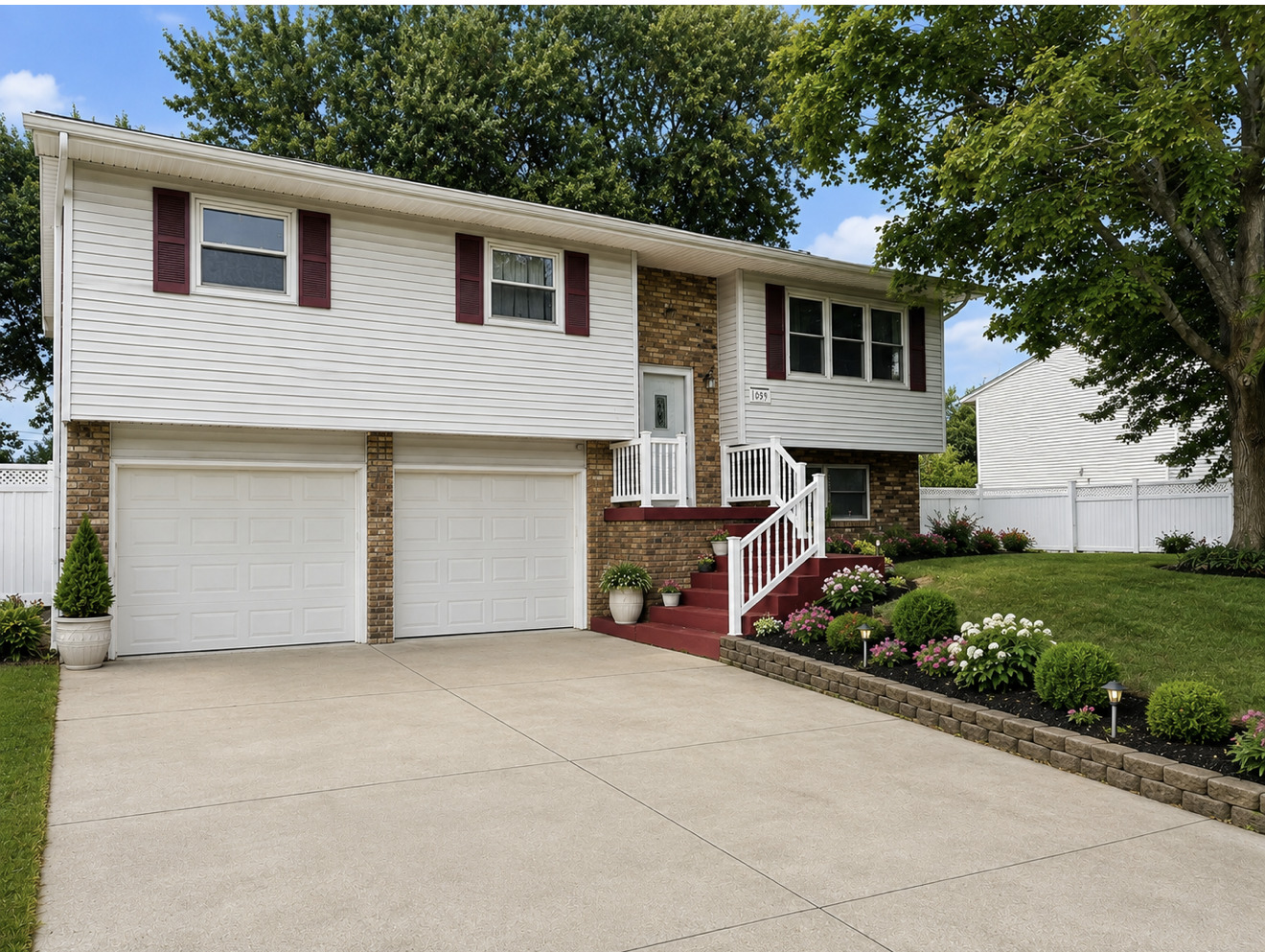 1059 Meadow Lane