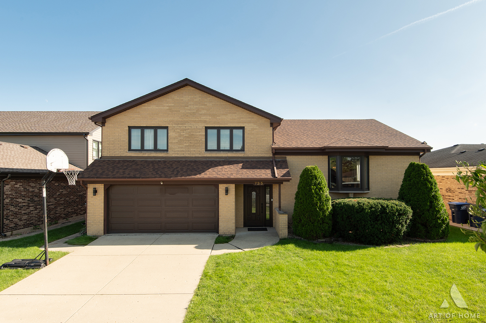 735 Yorkshire Lane