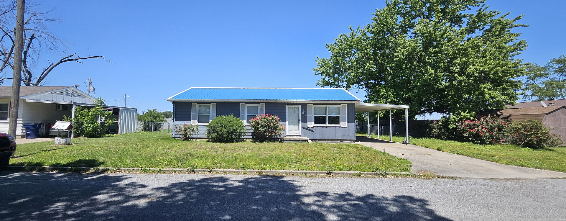 102 MOHAWK Street