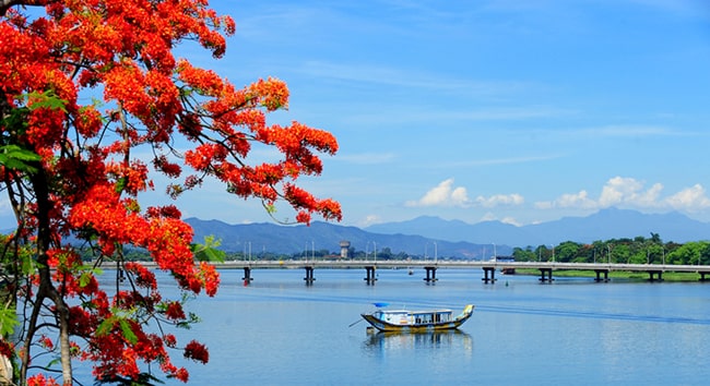 Ai đã đặt tên cho dòng sông trong lòng thành phố Huế? Gallery 2