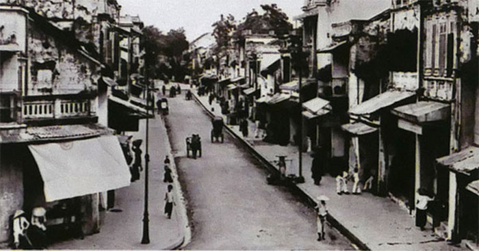 Bức Tranh Phố Huyện Lúc Chiều Tàn Gallery 2