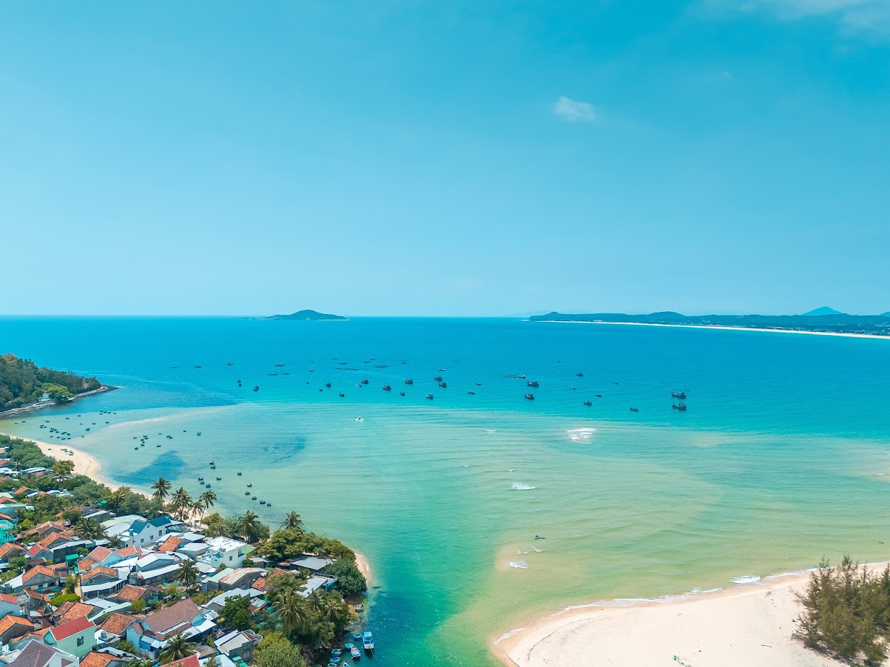 Bãi Biển Tuy Hòa: Thiên Đường Nghỉ Dưỡng Miệt Vườn