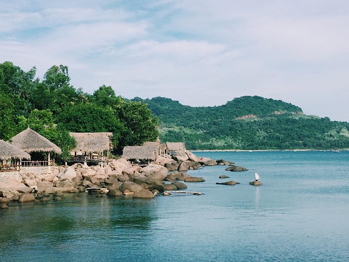 Bãi Rạng Sơn Trà - Thiên Đường Hoang Sơ Giữa Lòng Quảng Ngãi