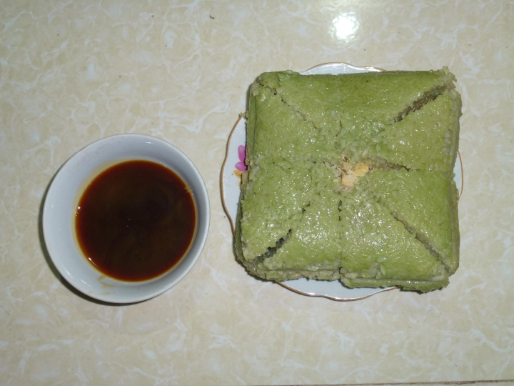 Bánh Chưng Chấm Gì?