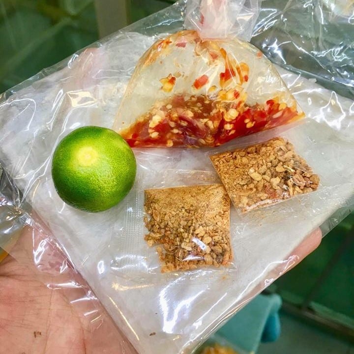 Bánh Tráng Tắc Muối - Hương Vị Đậm Đà, Cay Nồng