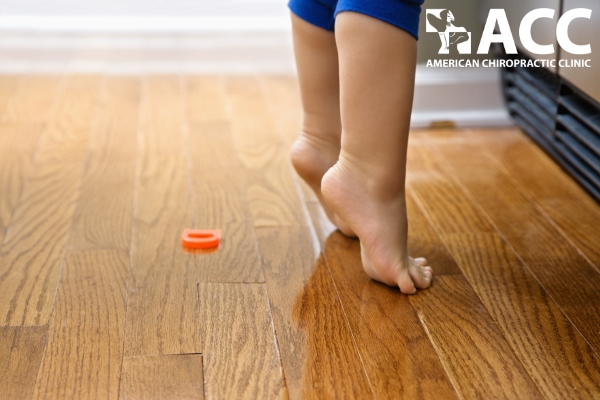 Bé Đi Kiễng Chân: Nguyên Nhân, Cách Khắc Phục và Khi Nào Cần Đến Bác Sĩ