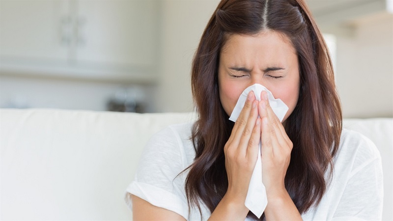 Bị Hắt Xì Liên Tục Và Chảy Nước Mũi: Nguyên Nhân Và Cách Khắc Phục