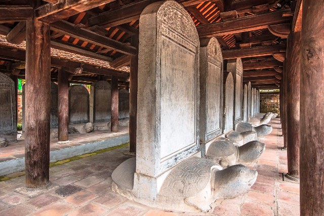 Bia đá ở Văn Miếu khắc tên những ai? Gallery 2