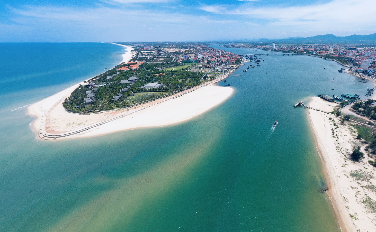 Biển Nhật Lệ Ở Đâu?